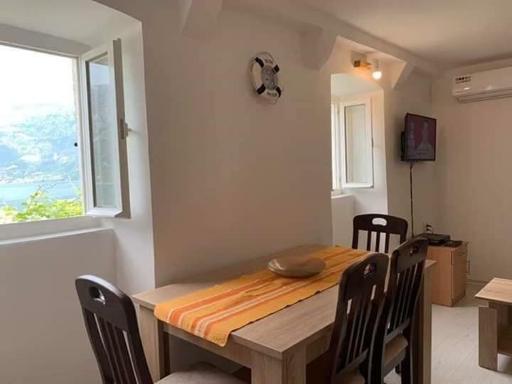 Apartment Dabovic Kotor