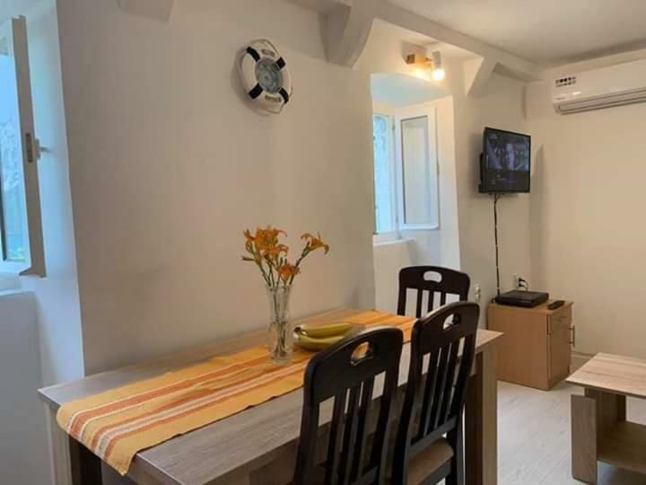 Dabovic Apartment *
